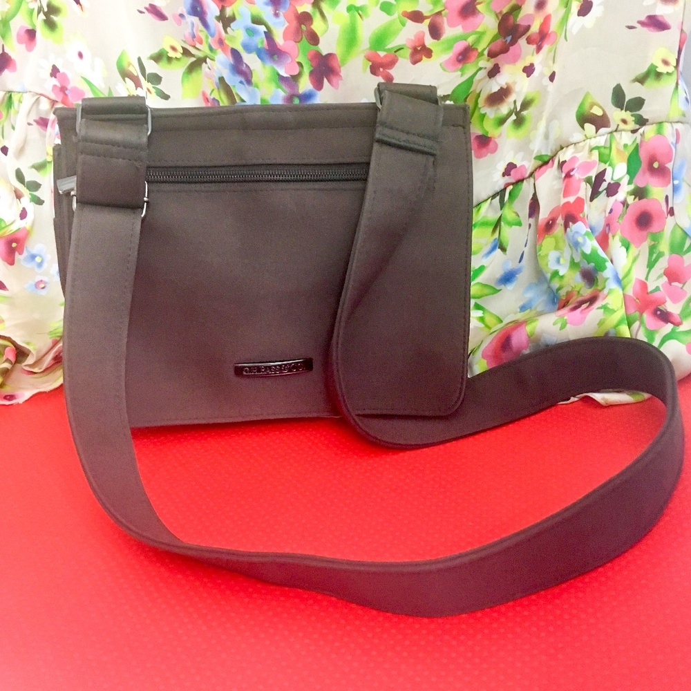 G.H. Bass & Co Brown Bag